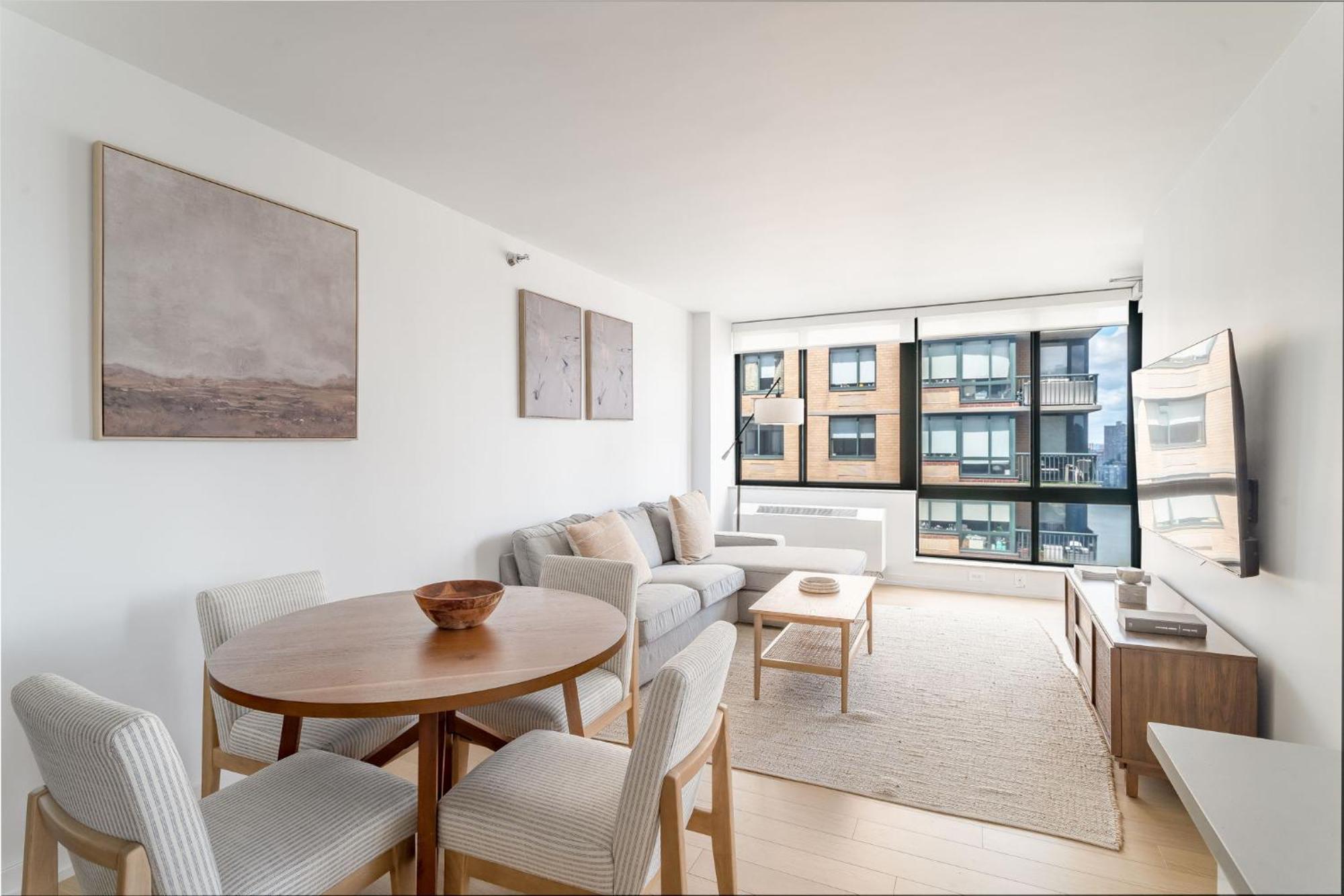 Upper West Side Gem Near Lincoln Center Appartement